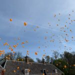 aubade koningsdag renswoude oranjevereniging oranjefestival oranje ballonnen kasteel
